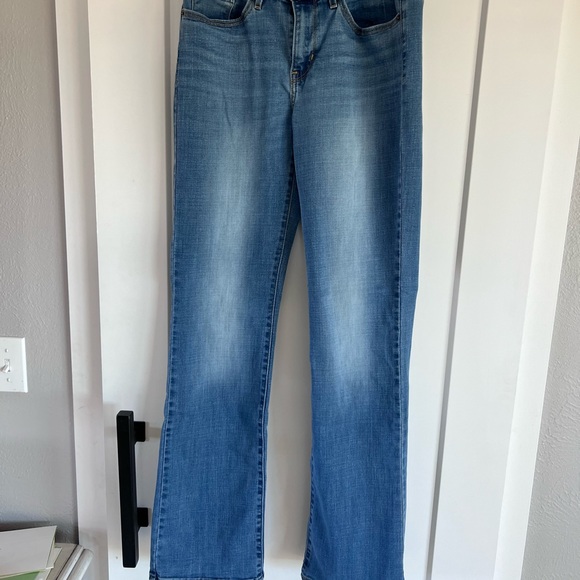 Levi’s Classic Bootcut - Picture 2 of 3